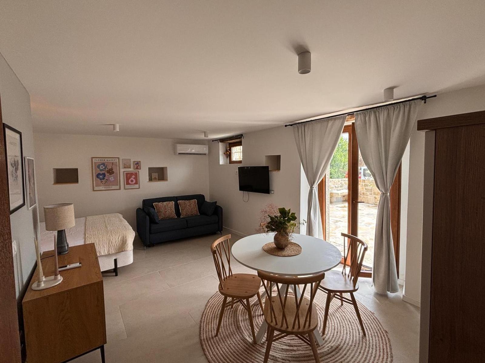 Apartment Apartments Groznjan Groznjan